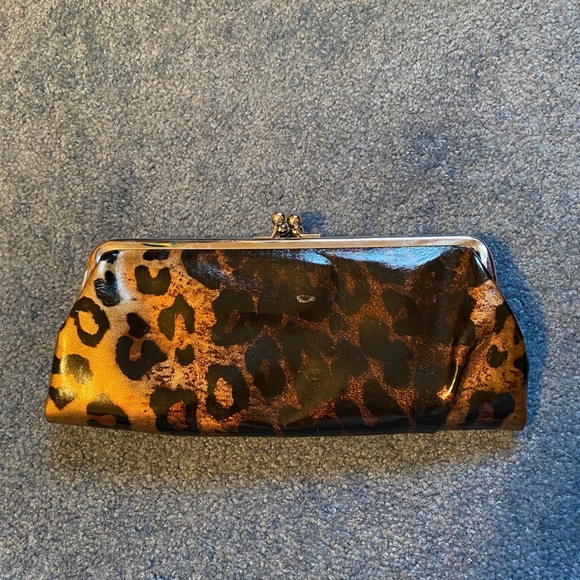 Leopard Clutch Purse - Picture 5 of 5